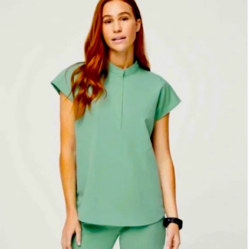 Jade green Rafaela figs scrub top